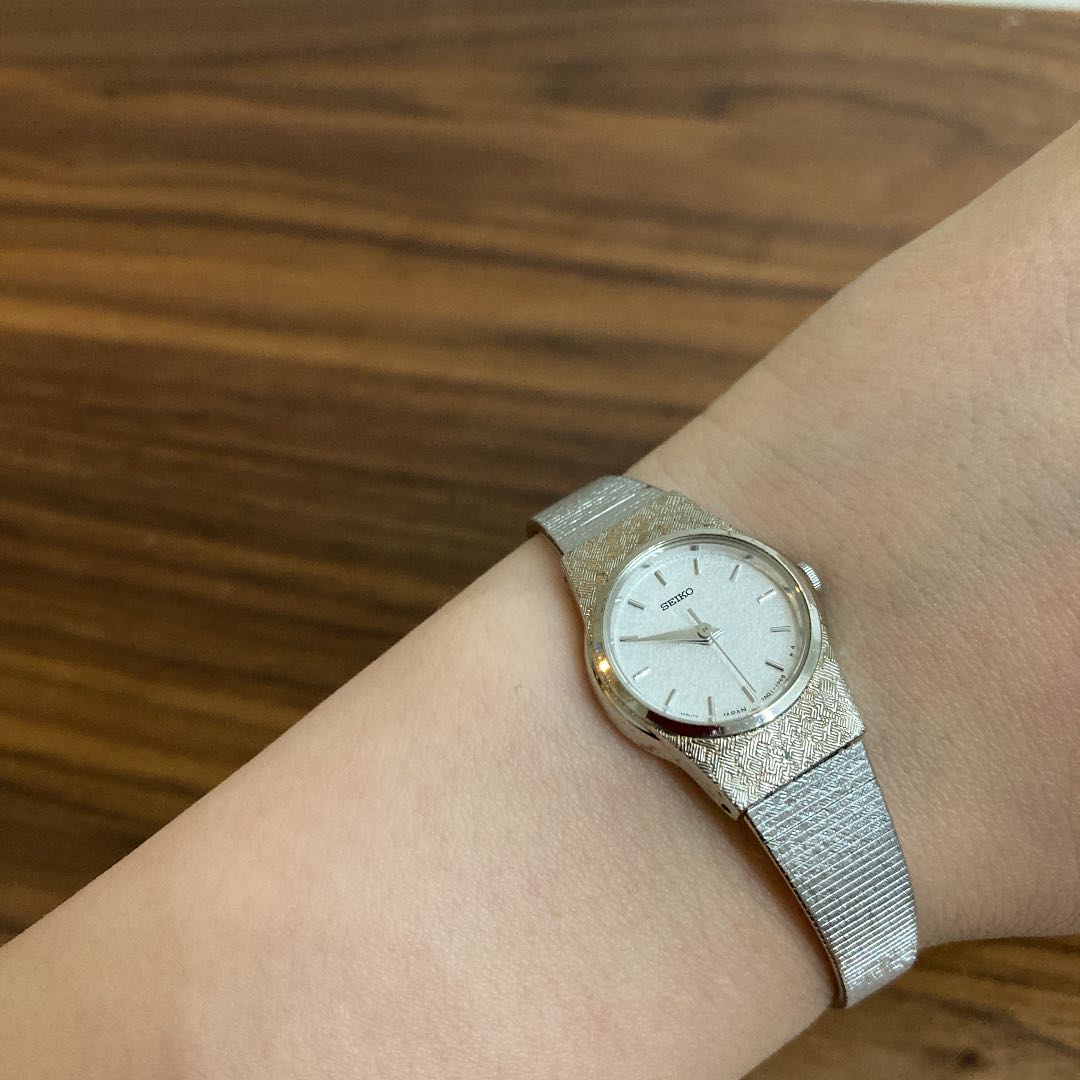 Seiko Analog Quartz Women