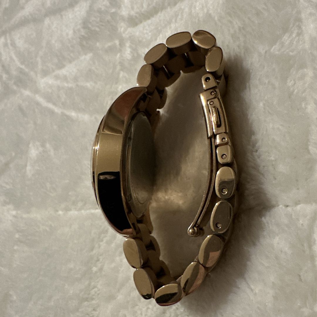 Analog Quartz Women