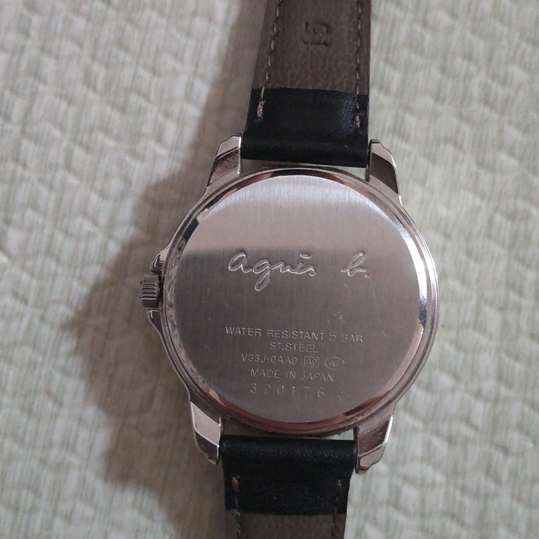 Agnes B. V33J-0AA0 Analog Quartz Women