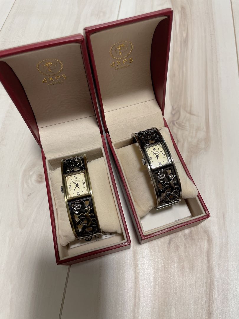 Axe's Fam Angel Analog Quartz Women