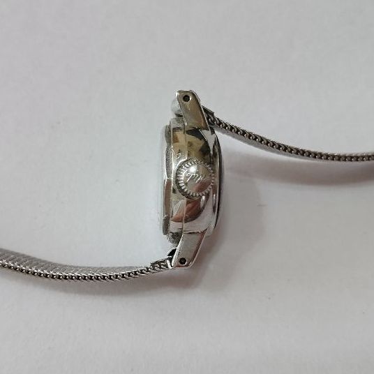 MIDO Analog Mechanical (Manual) Women