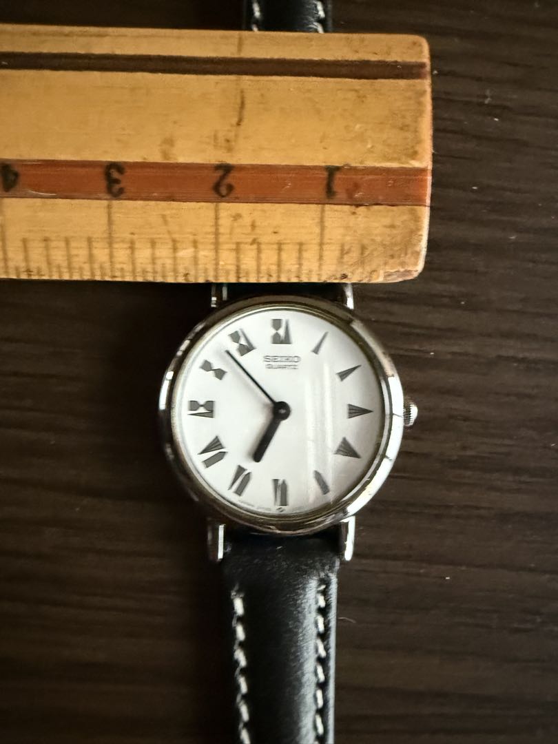 Seiko Analog Quartz Women