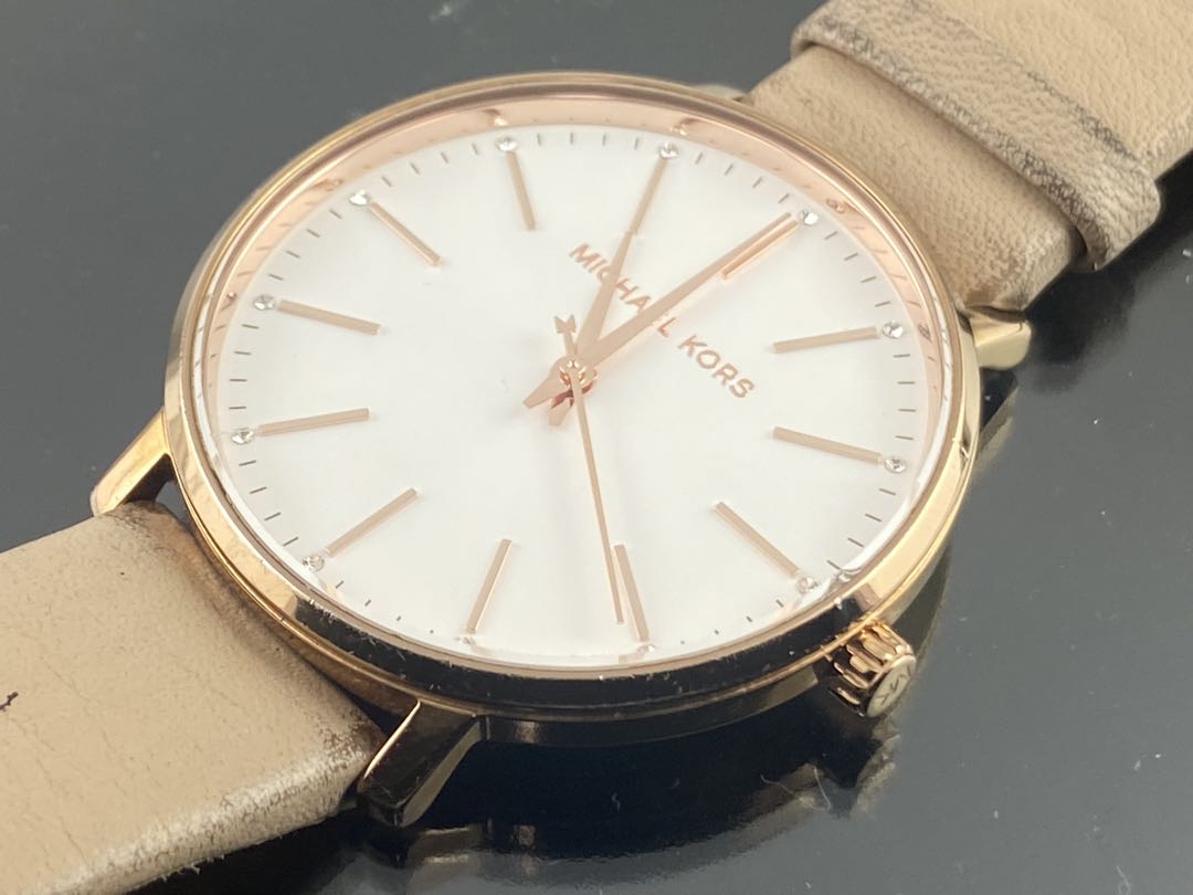 Michael Kors MK-2748 Analog Quartz Women Watch