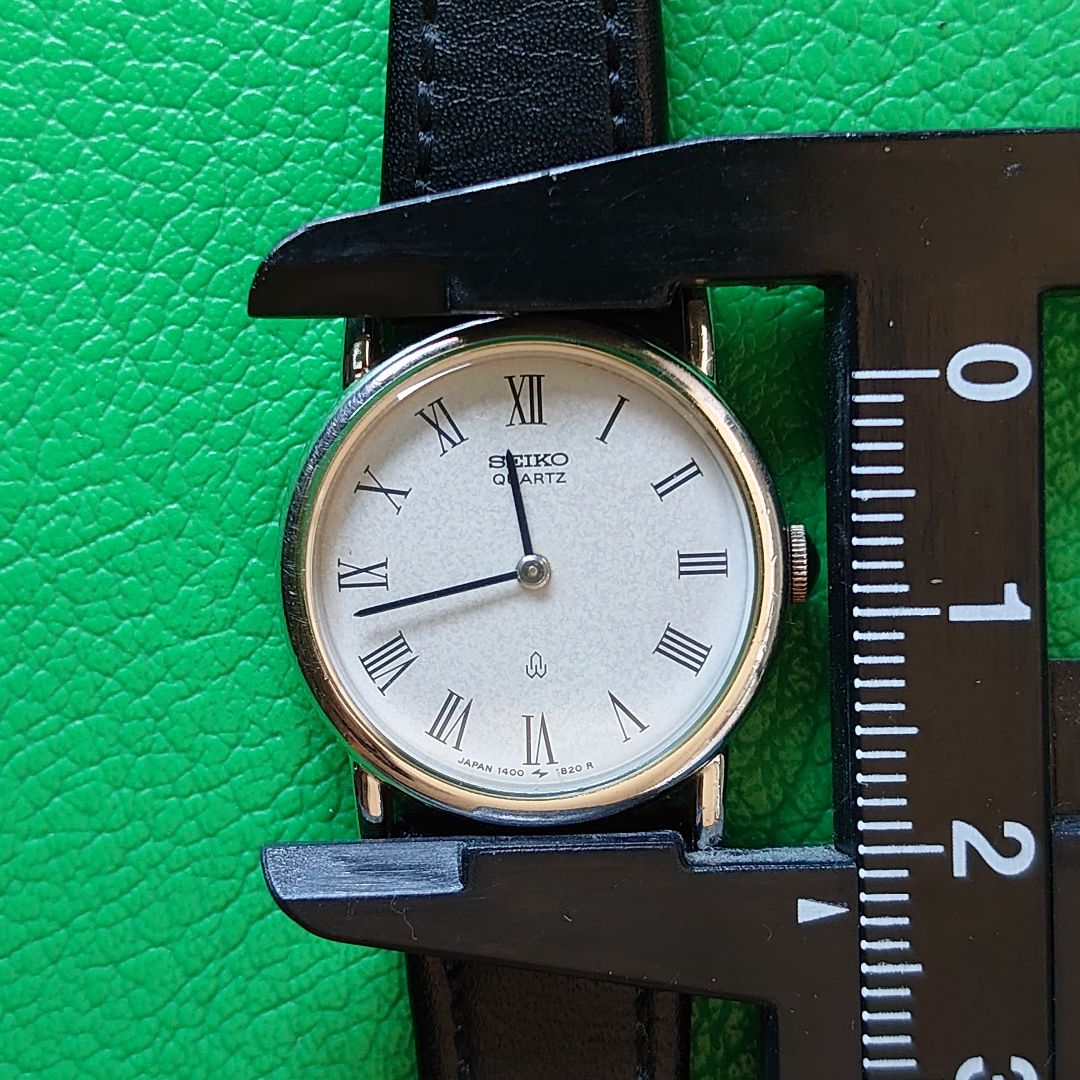 Seiko Chario 1400-0390 Analog Quartz Women