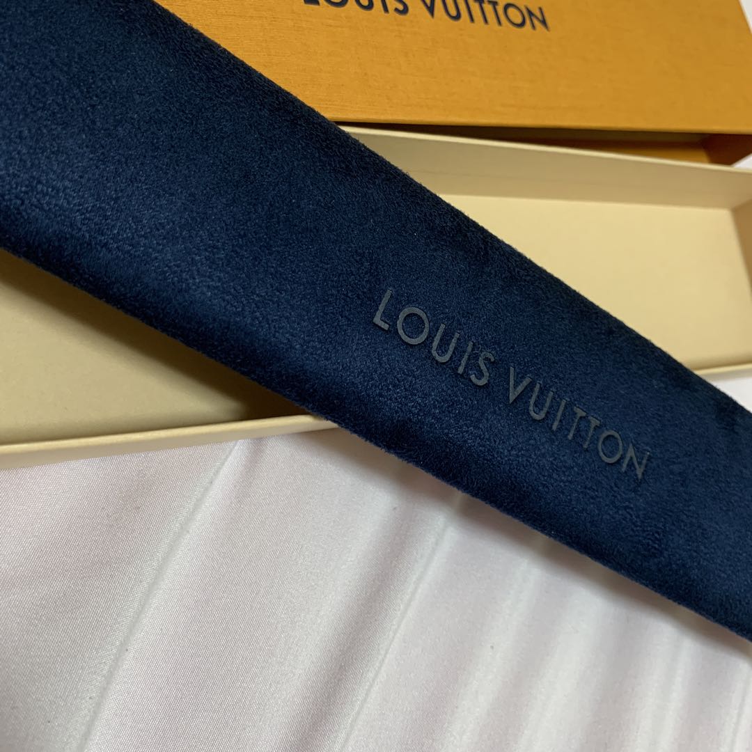 Louis Vuitton Analog Quartz Men