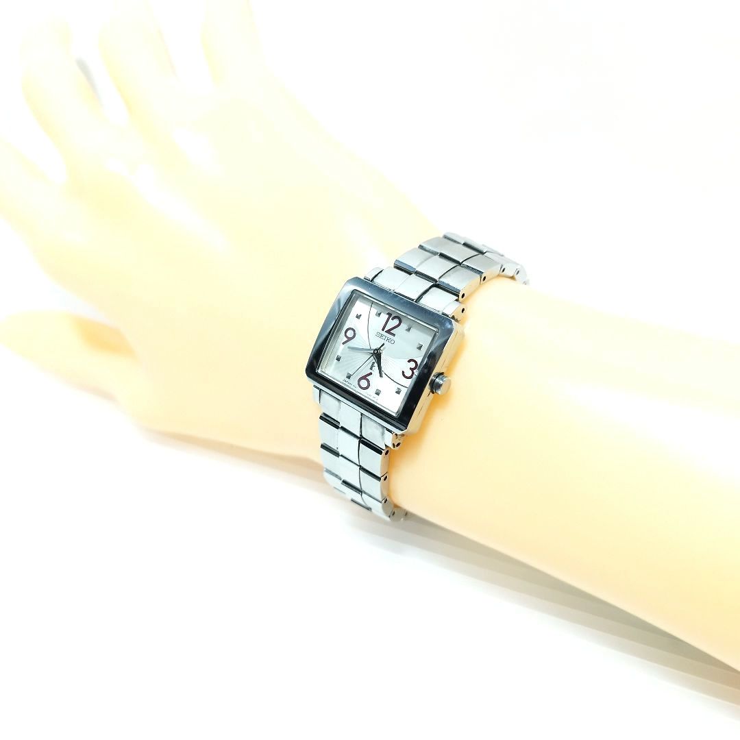 Seiko Lk/lukia Analog Quartz Women