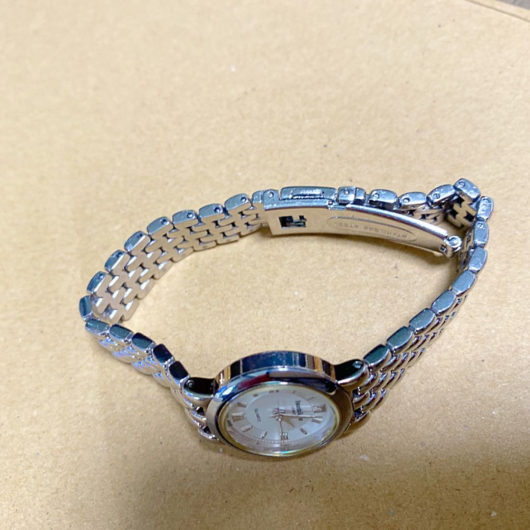 Amanda Bellan Analog Quartz Women