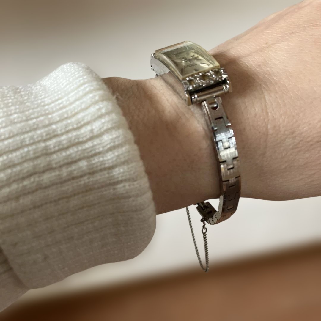Citizen Analog Mechanical (Manual) Women