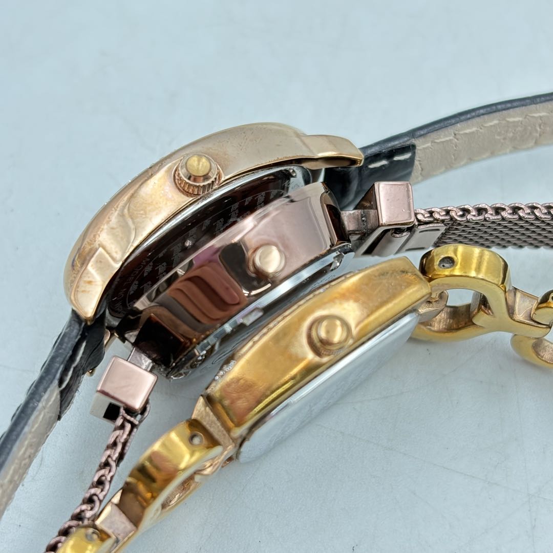 Analog Quartz Women