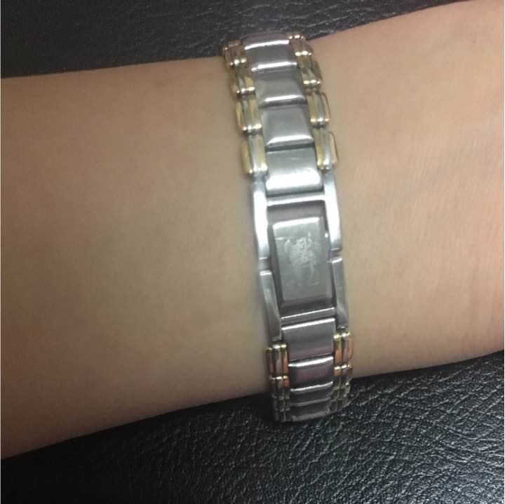 BURBERRY 8000 Analog Quartz Women
