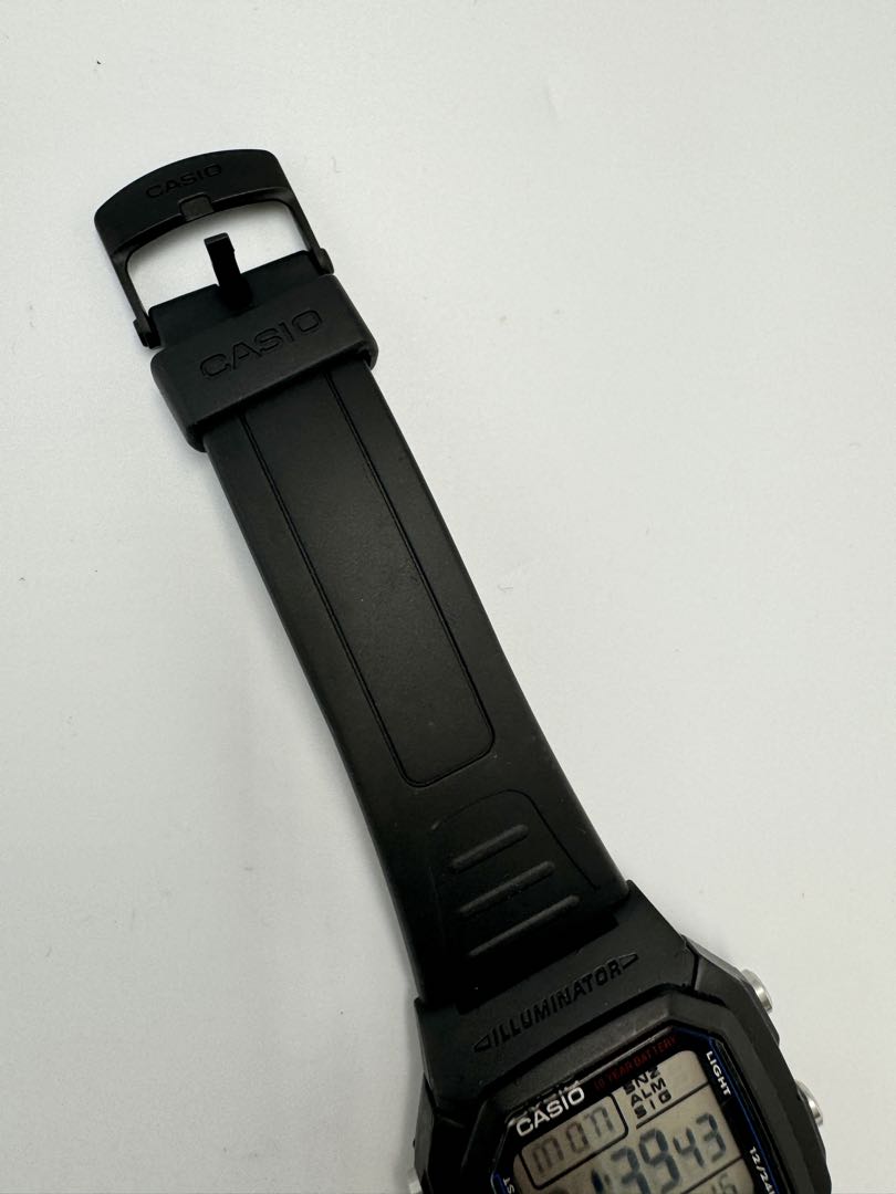 Casio W-800H 3224 Digital Quartz Unisex Adults Illuminator Wristwatch 100M Water Resistant