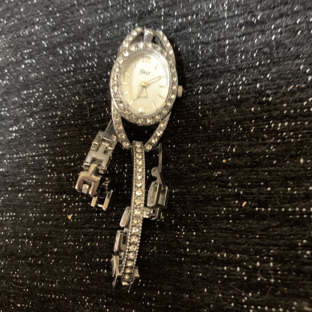 Star Analog Quartz Women