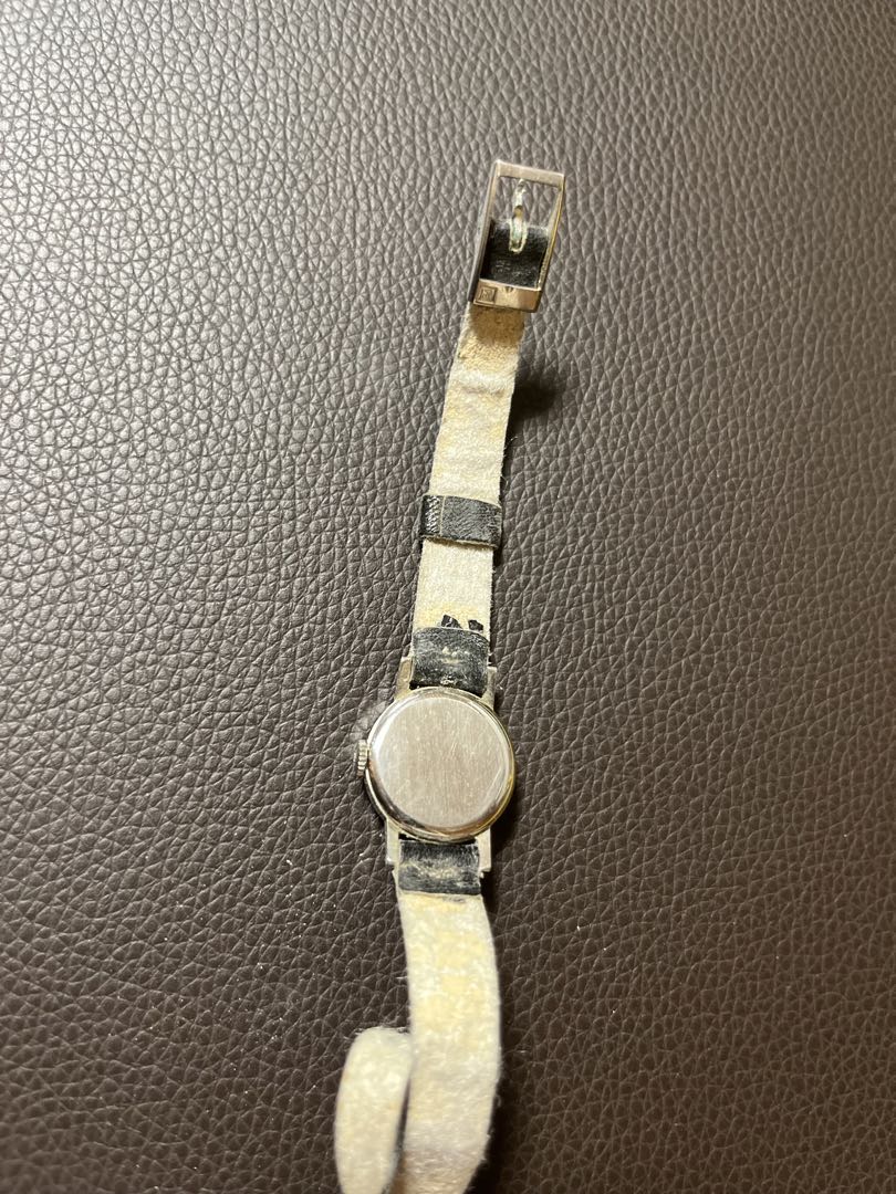 Tissot Analog Mechanical (Manual) Women