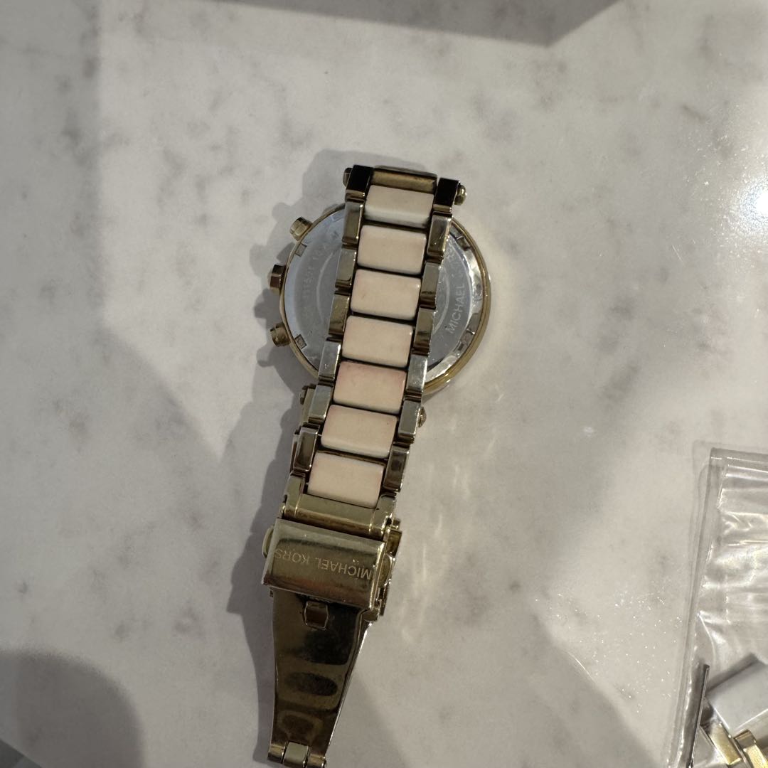 Michael Kors Analog Quartz Women