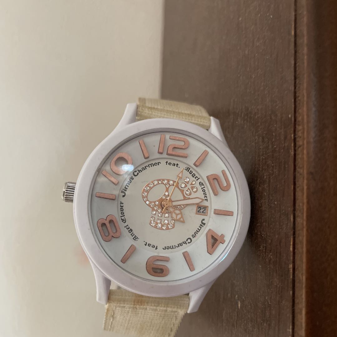 Angel Clover Jimy's Charmer Analog Quartz Women
