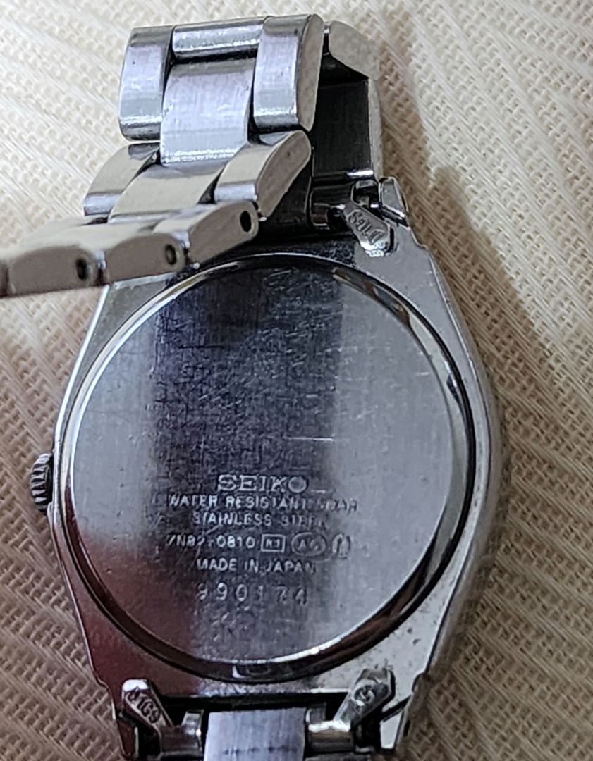 Seiko ZN82-0810 Analog Quartz Women