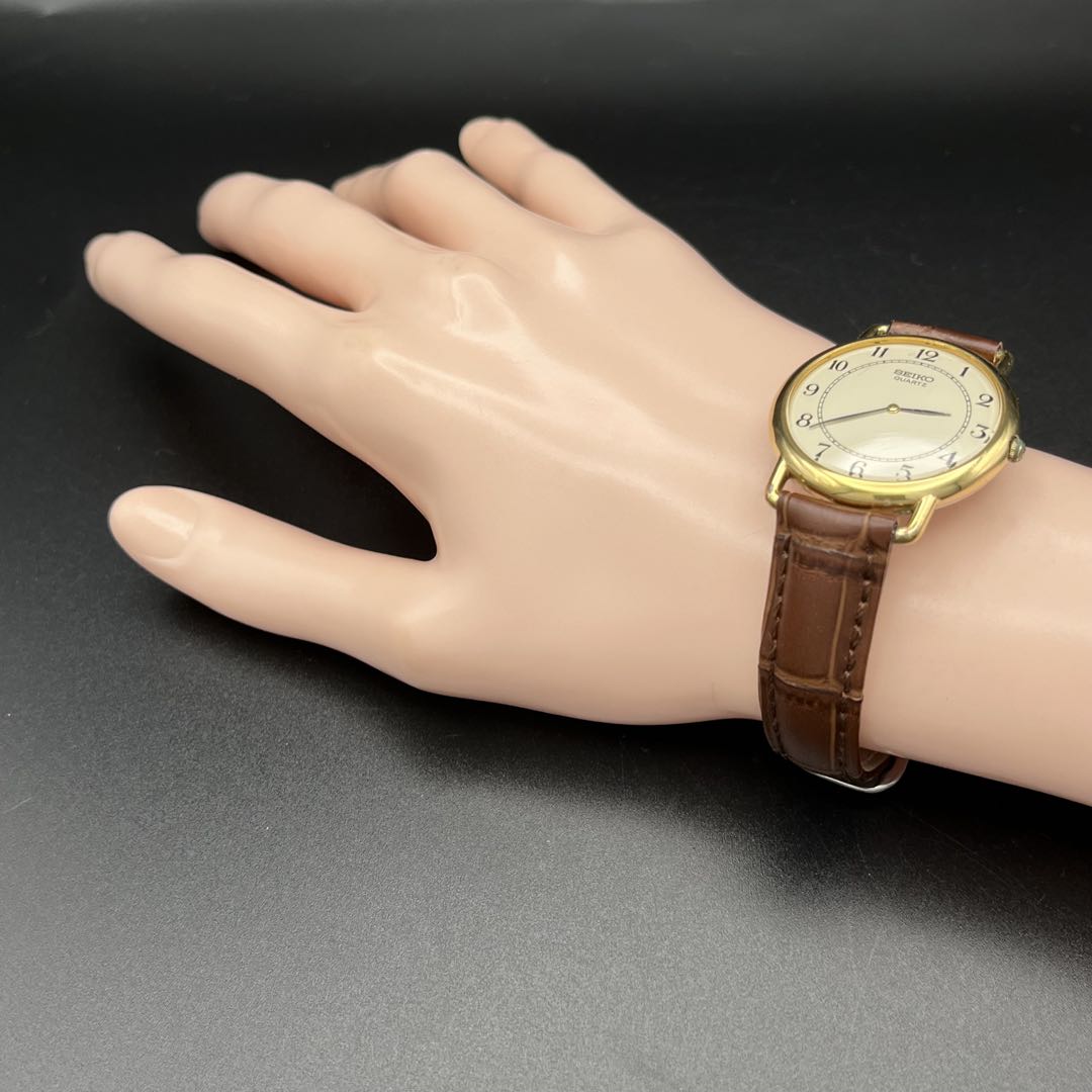 Seiko Analog Quartz Women