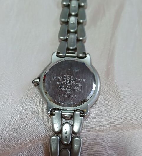 Seiko Analog Quartz Women
