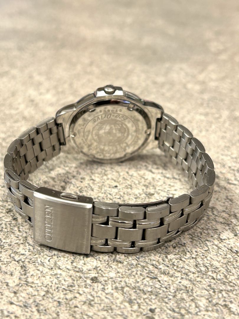 Citizen Eco-Drive E110-K15575 Analog Solar Men