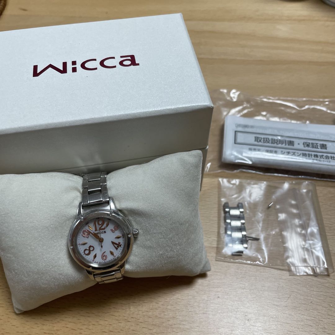 Citizen Wicca Analog Quartz Women