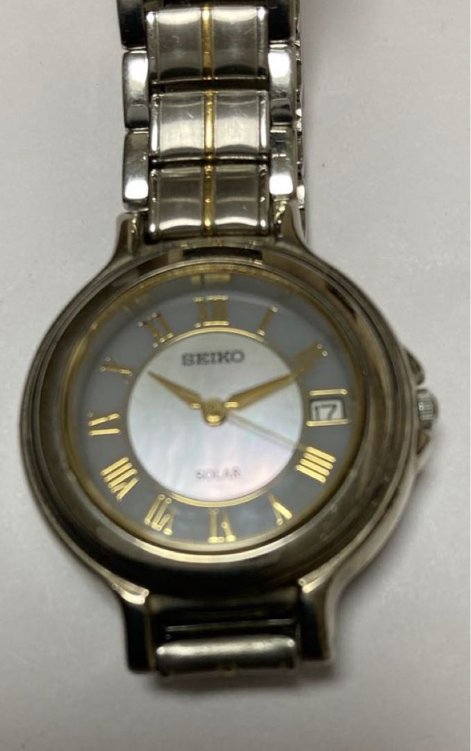 Seiko V182-0C70 Analog Solar Women