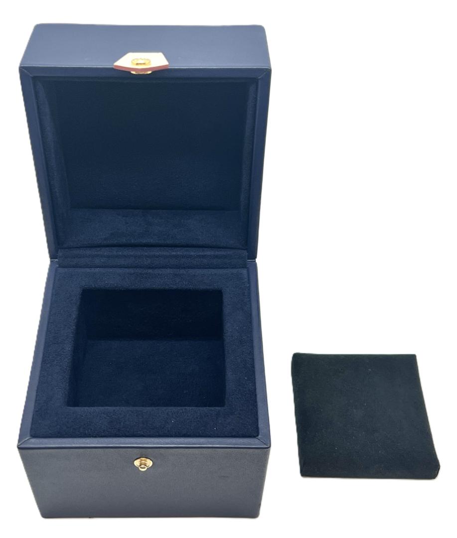 Louis Vuitton Analog Quartz Men ルイヴィトン ボックス 外箱 空き箱 Watch用 訳有 中古品