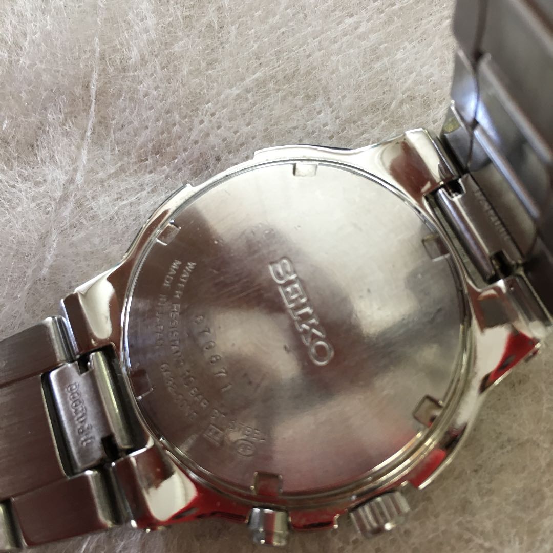 Seiko 6A32-00V0 Analog Quartz Men