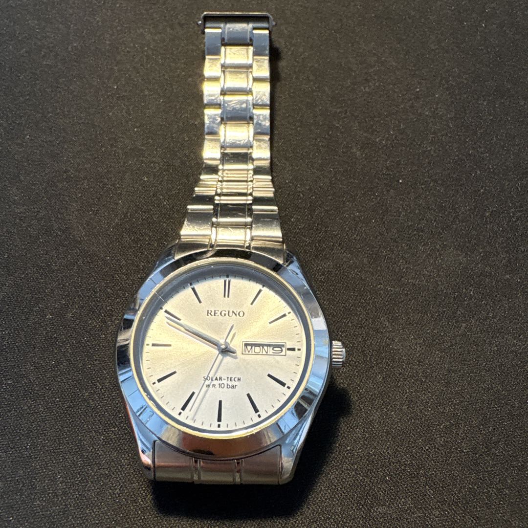 Citizen Regno J800-S106591 Analog Solar Men