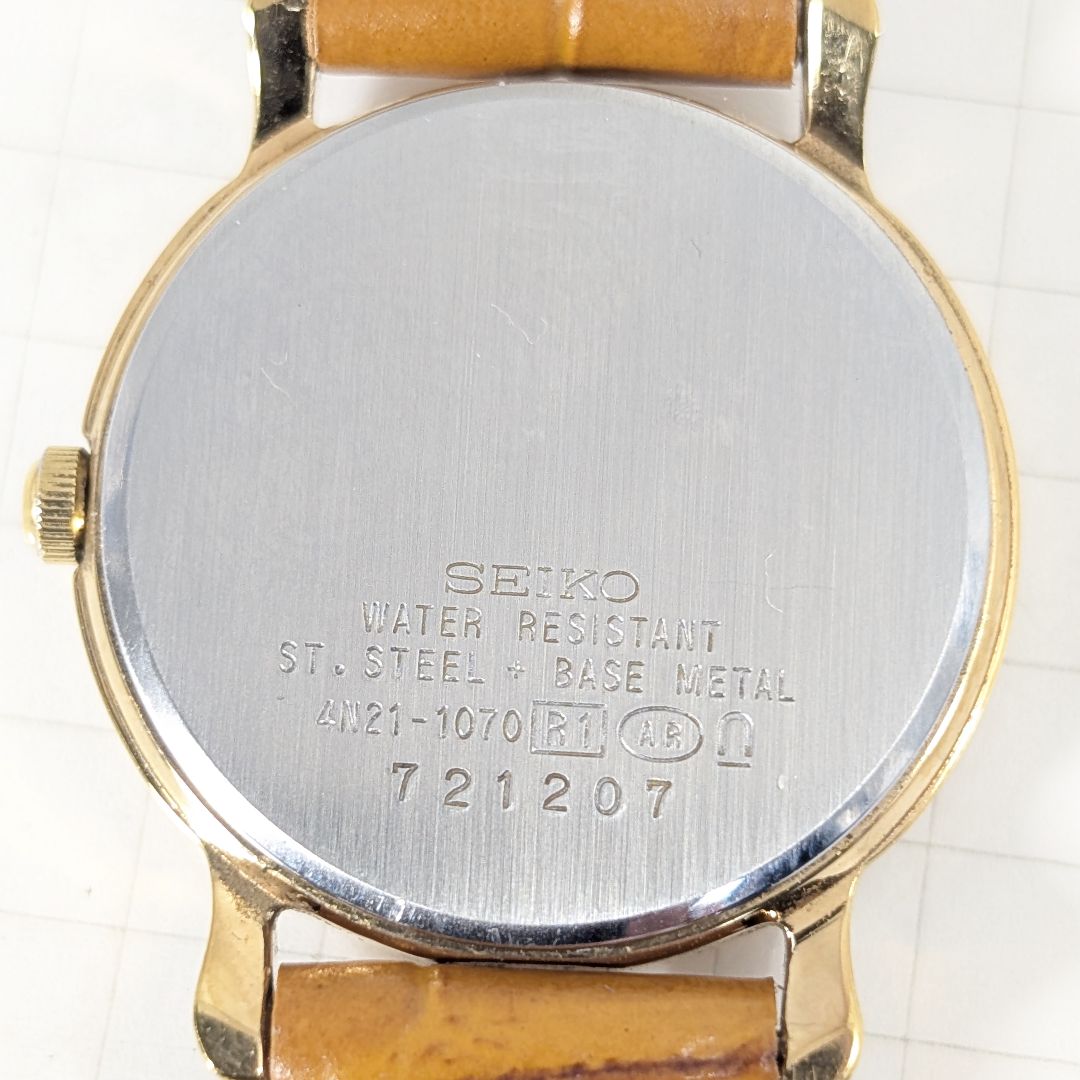 Seiko Spirit Analog Quartz Women Battery & Band Replaced Working Item