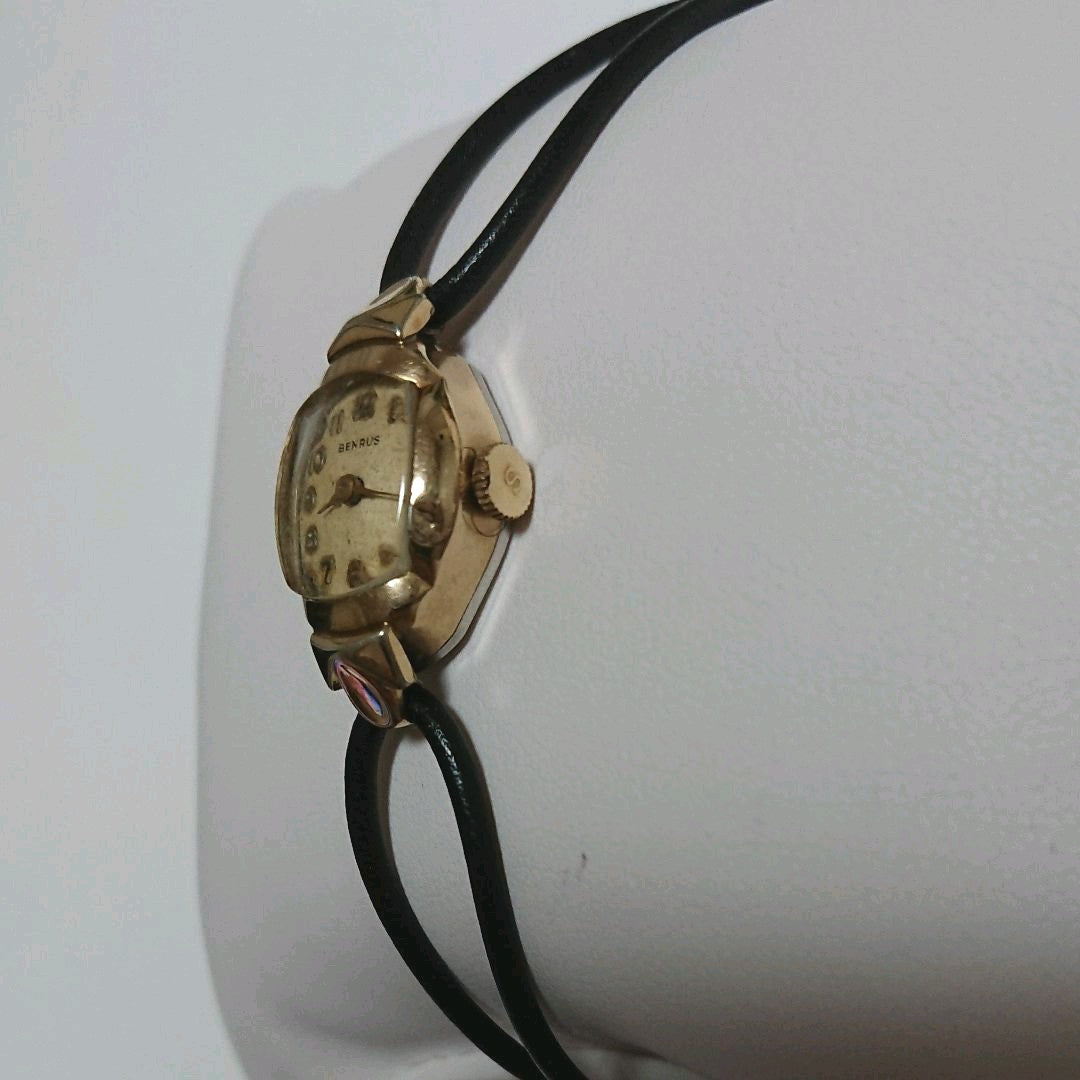 Benrus 666886 Analog Mechanical (Manual) Women