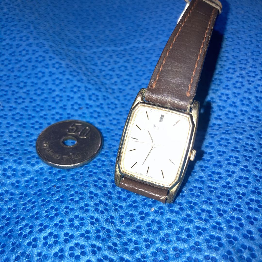 Seiko Analog Quartz Women Gold Square Running Thickness 3.5mm Women's Rare Item