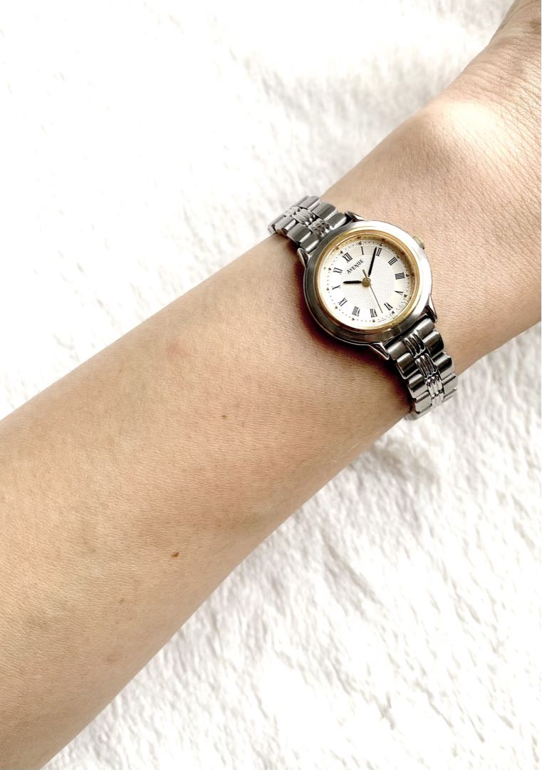 Seiko Avenue Analog Quartz Women