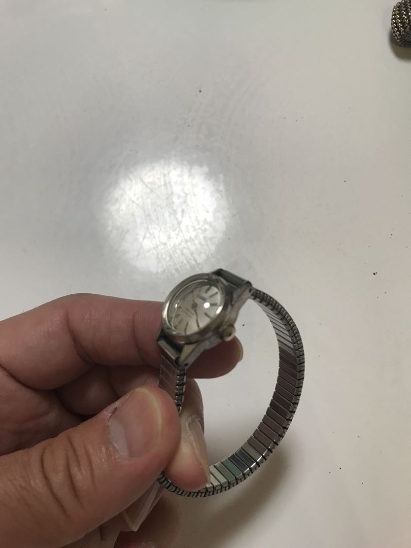 Seiko Queen Analog Mechanical (Manual) Women