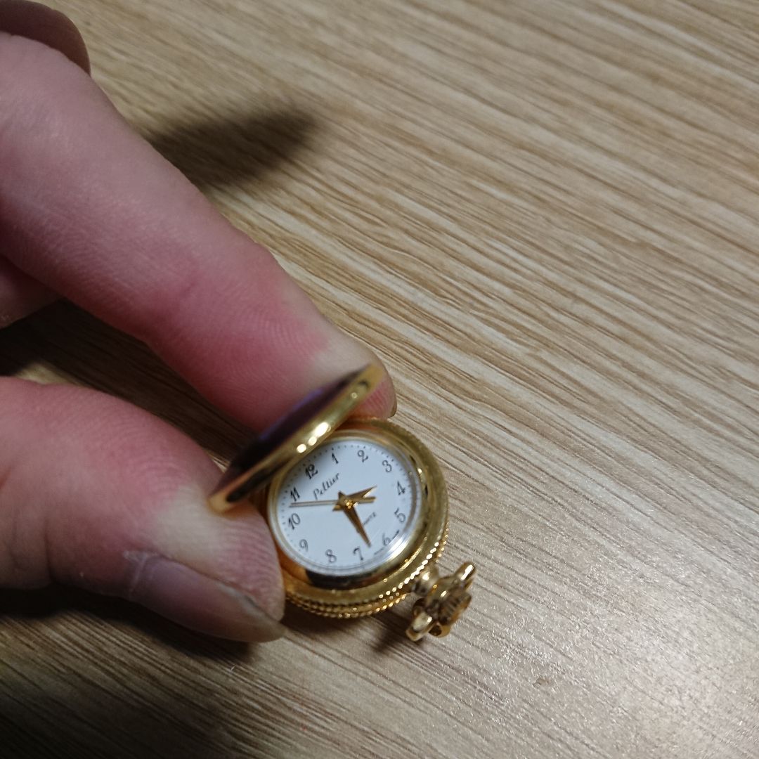 Small Peltier Analog Quartz Women