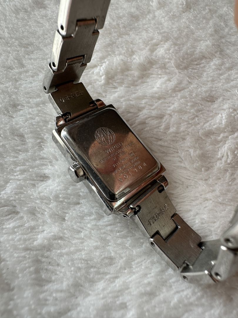 Seiko Wired Analog Solar Women