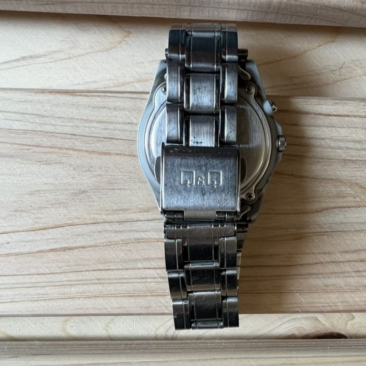 Citizen Q&Q Analog Solar Men