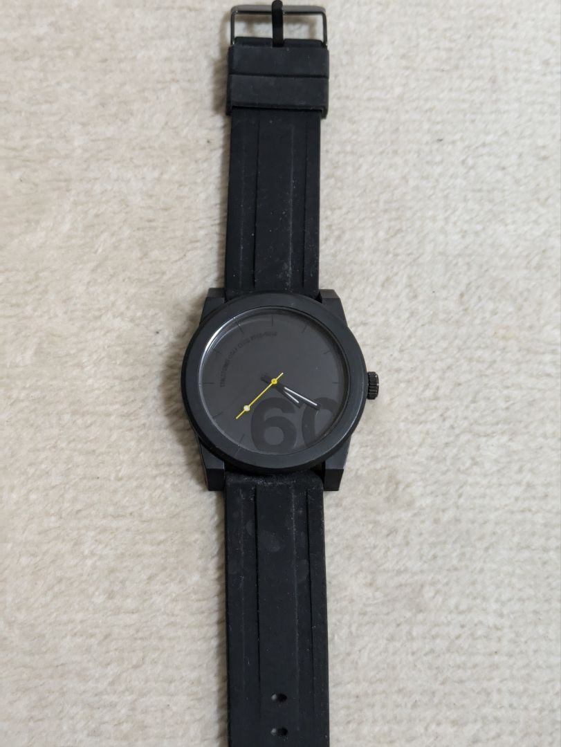 Black Rubber Band Analog Quartz Men ブラックラバーバンド Watch