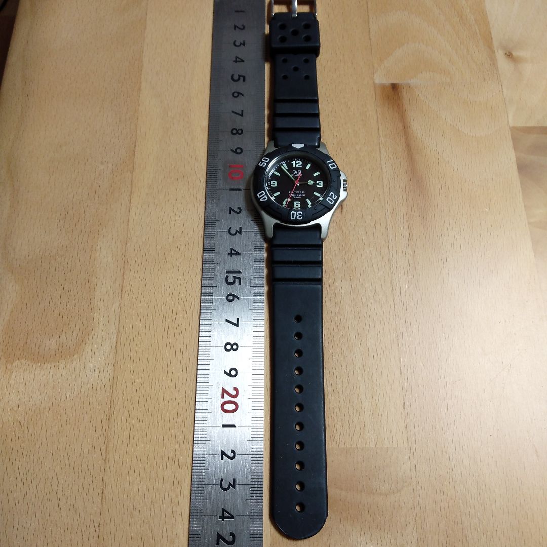 Citizen Q&Q Analog Solar Men