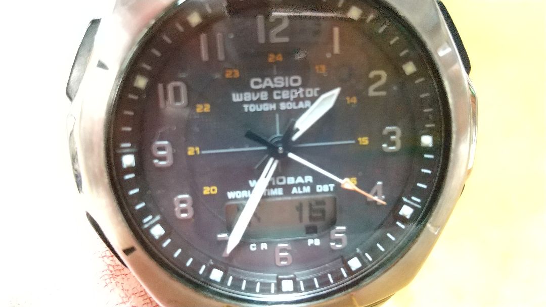 Casio Wave Ceptor Digital-Analog Solar Men