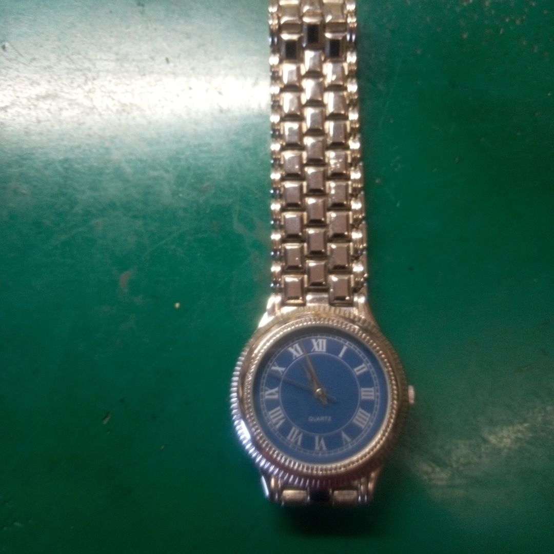 Seiko Current Analog Quartz Men Blue Dial Roman Numerals Watch