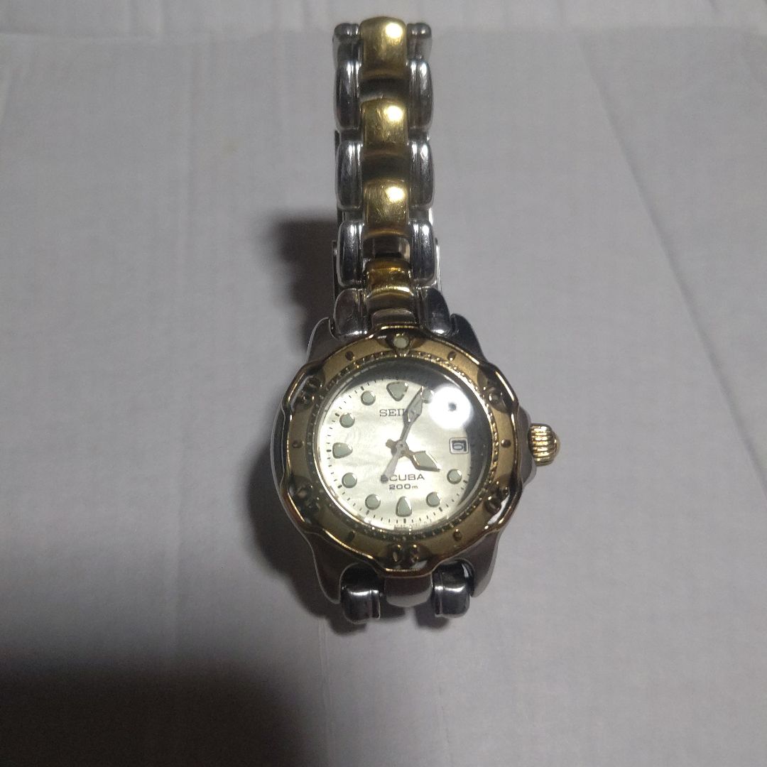Seiko SCUBA200 CUBA200 Analog Quartz Women