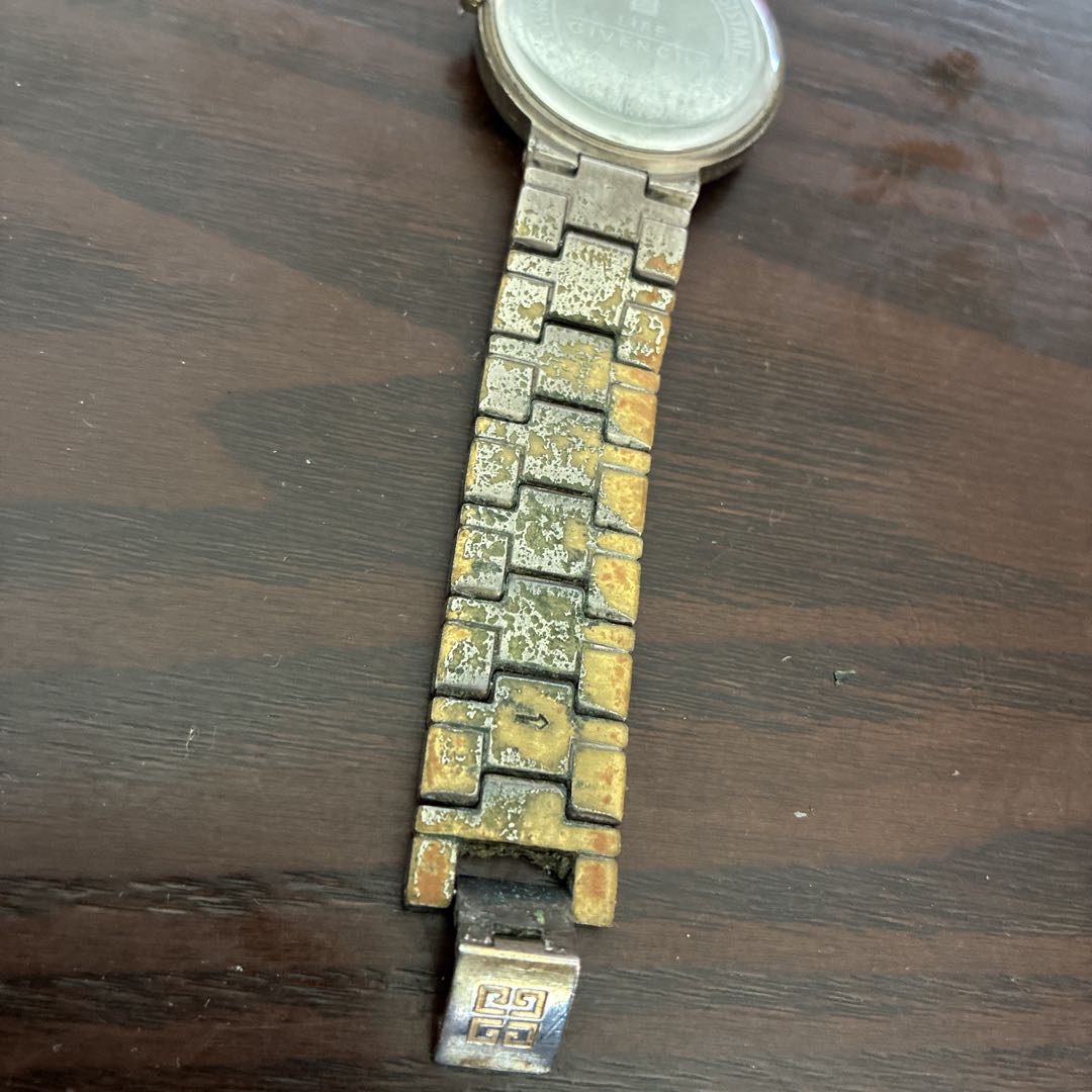 Givenchy Analog Quartz Men