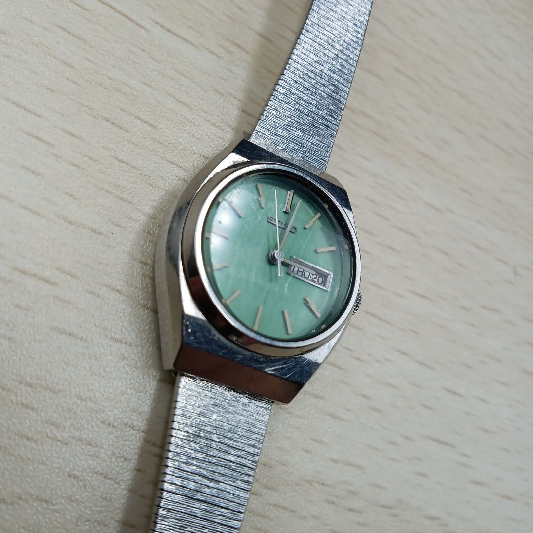 Seiko 4326-0100 Analog Quartz Women