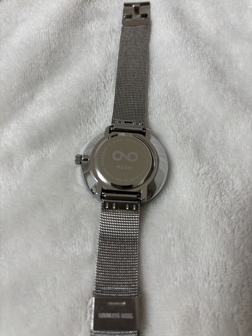 Analog Quartz Women