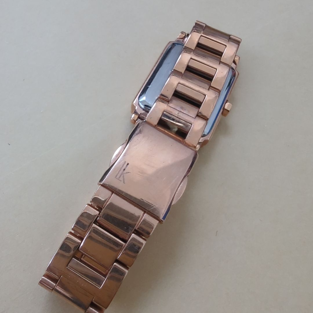 Seiko lk/lukia Analog Quartz Women