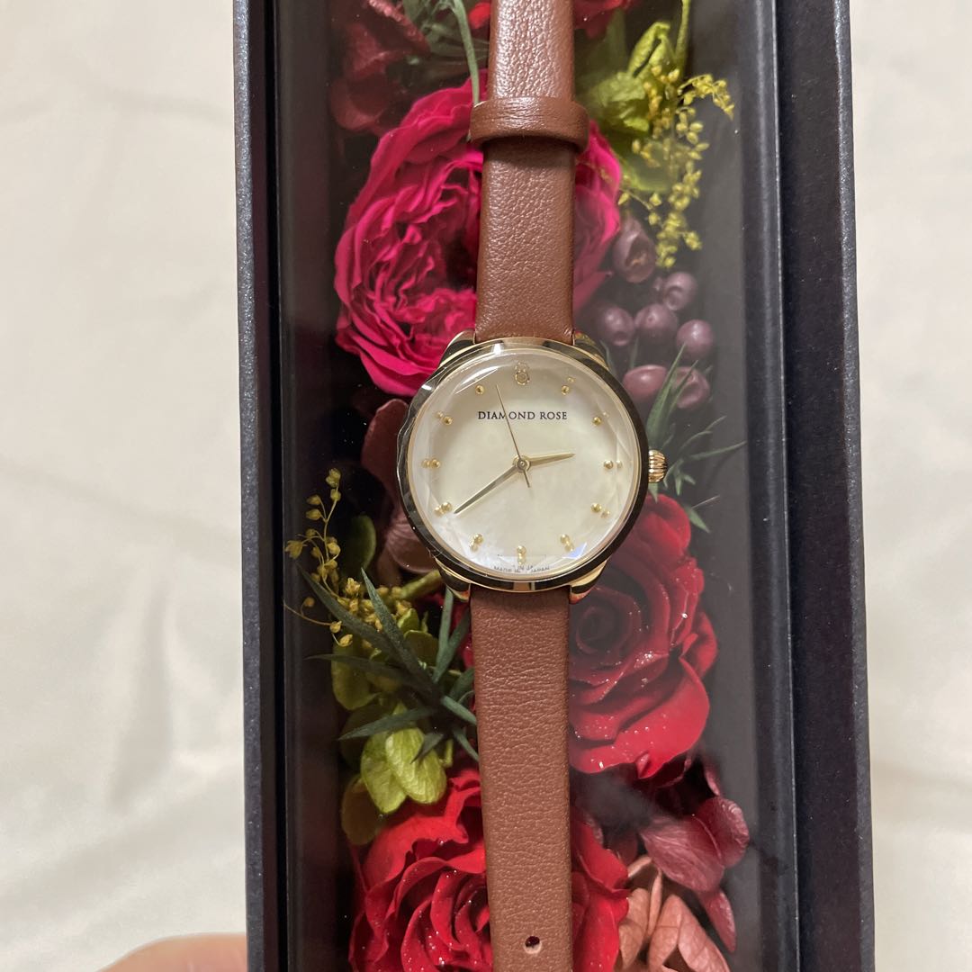 Amorosa Analog Quartz Women