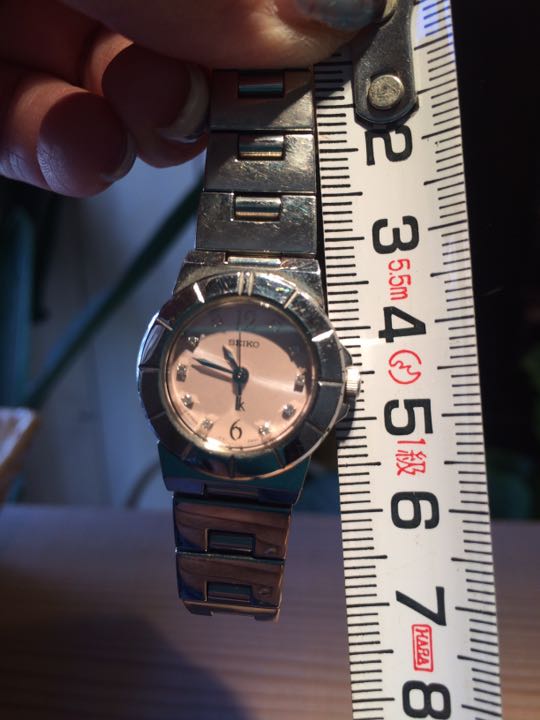 Seiko lk/lukia Analog Quartz Women