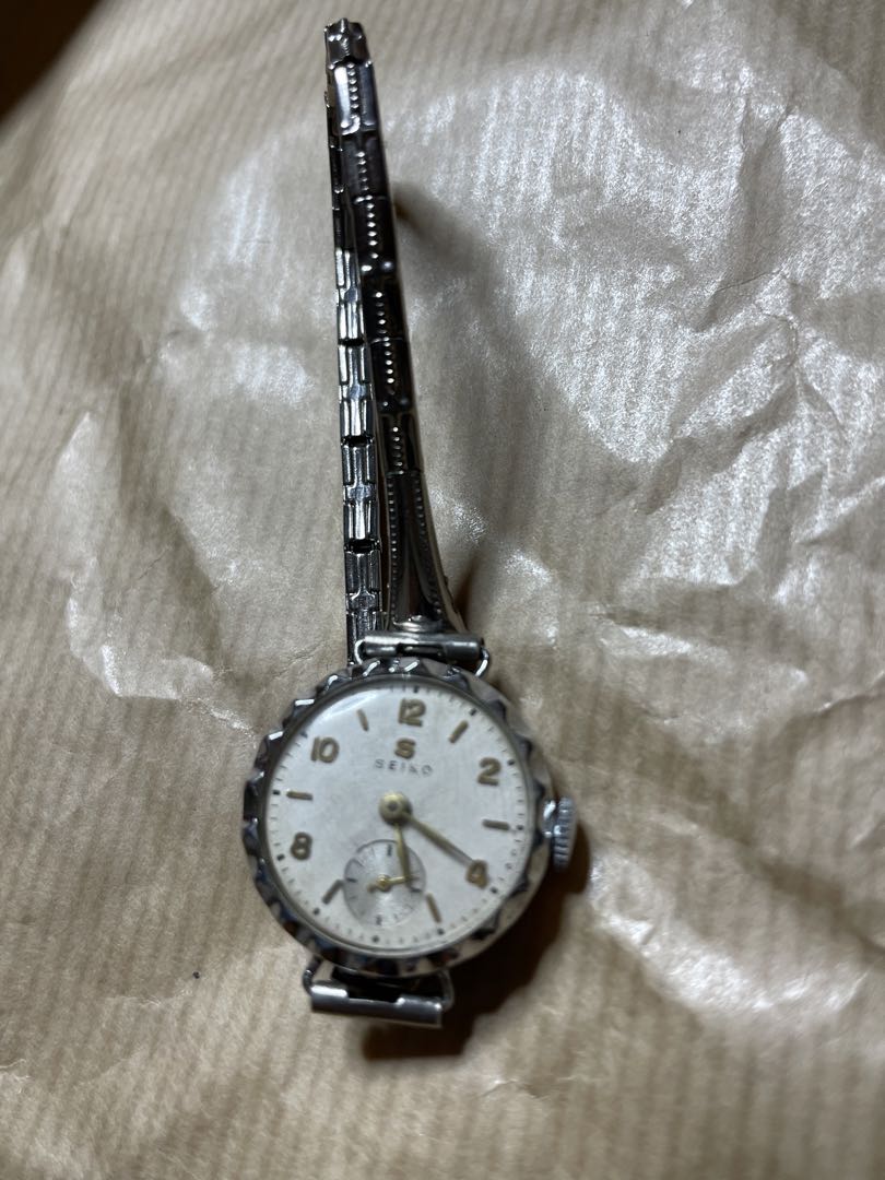 Seiko Analog Mechanical (Manual) Women