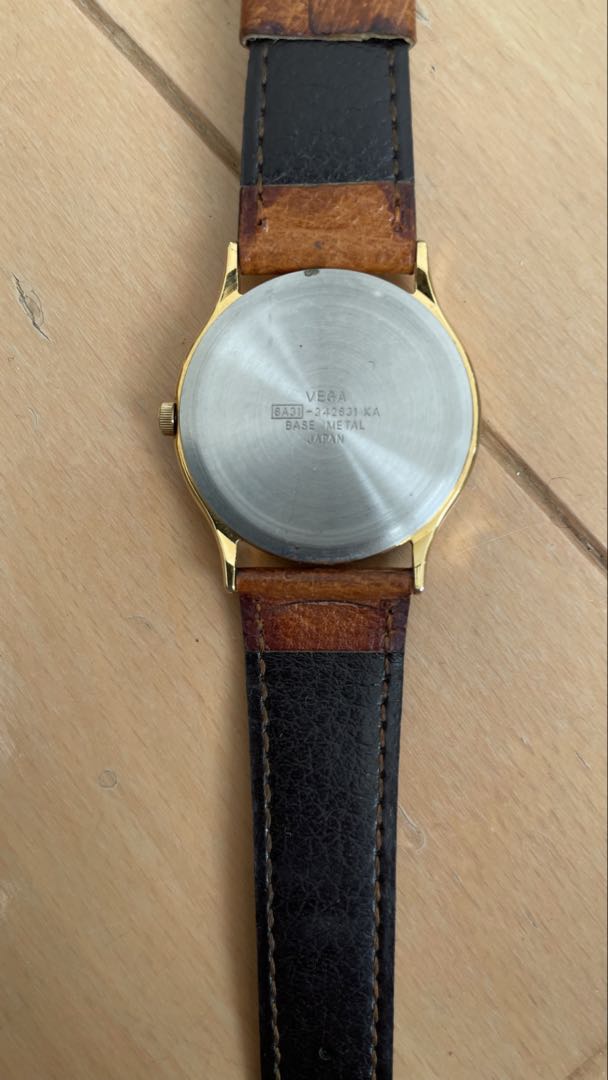 Fuji Tv Analog Quartz Men