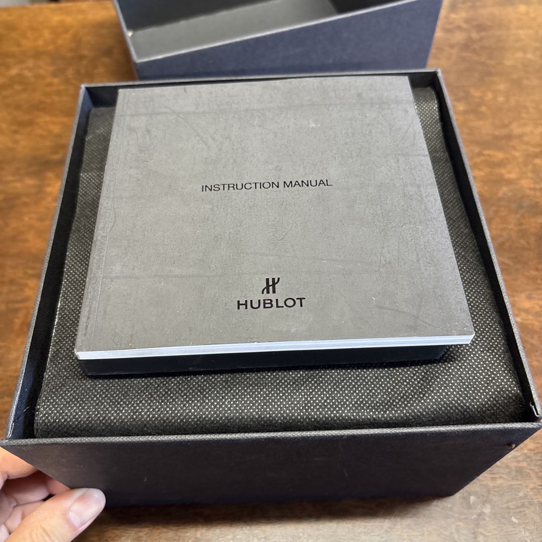 Hublot Analog Quartz Men